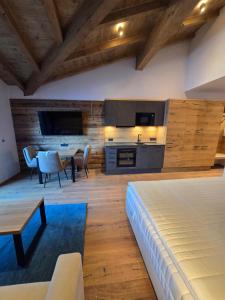 Penthouse Studio II mit Balkon und Ausblick