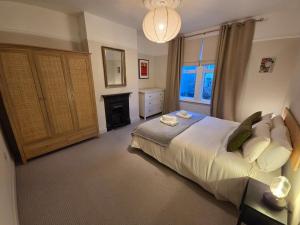 East Lynne House By Cliftonvalley Apartments