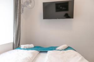 Spacious 3-Bedroom Apartment near Hauptbahnhof