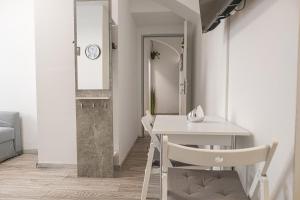 Spacious 3-Bedroom Apartment near Hauptbahnhof