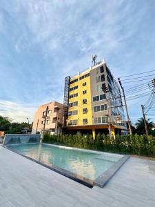 Phuket Five Fortune Holiday Hotel