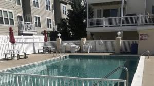 401 E Raleigh Ave, Unit B