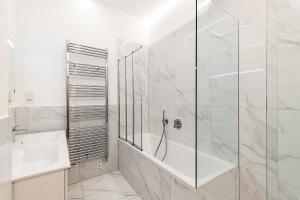 Chic Pimlico Escape with Style & Comfort