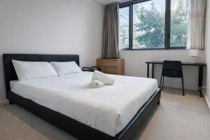 A stylish two-bedroom apartment in Haymarket