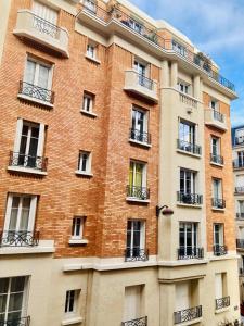 Grande chambre cosy aux Batignolles