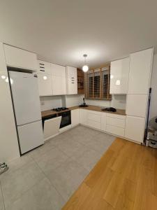 Lumina lux apartment with balcony in the center of Warsaw