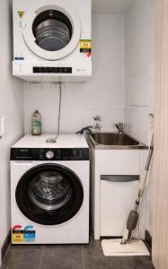 Executive 1BR in the Heart of Haymarket