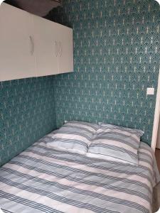 La voile nacrée, vue magnifique sur la plage historique de Juno Beach !