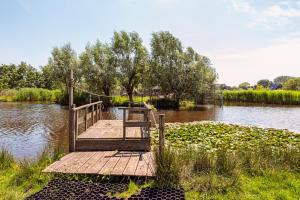 Nature lovers Your own island