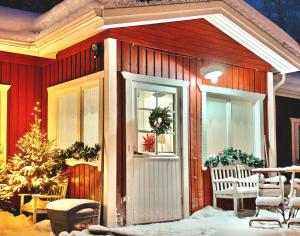 Red wooden house in Rovaniemi