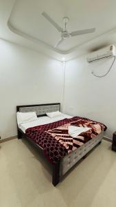 Hotel M D Palace Near Rammandir Ayodhya