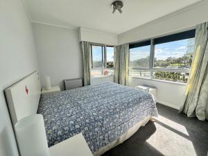 Edificio Ostende sobre el mar