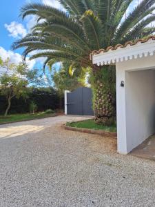 Chambre indépendante dans jardin calme avec vue mer Skhirat