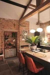 Lock Keepers Cottage at Salterhebble