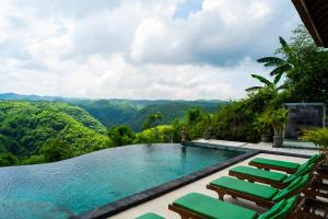 Green Coco Suite by AGATA