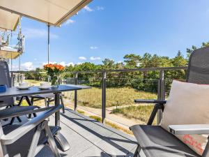 Prora - Komfortables Strandapartment mit Balkon, Meerblick und Gemeinschaftssauna - MariSol