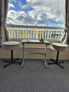 3 Bedroom Caravan with Sun Deck & Parking