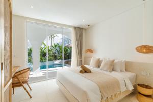 Chic Mediterranean Retreat in Uluwatu Bingin