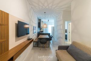 Aptos em condomínio a apenas 550 metros da Praia do Perequê ETPs