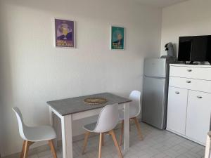 Studio cabine parking plage