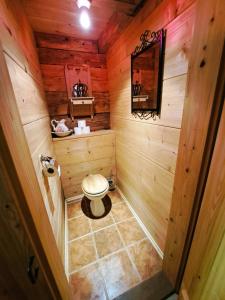 Hütten-Idylle im Naturparadies