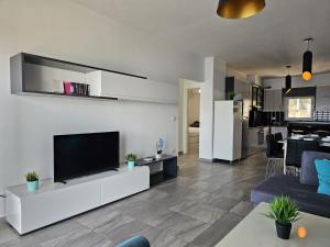 Wonderful Apartment in Saranda 272