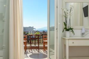 Perla Hotel Naxos Greece