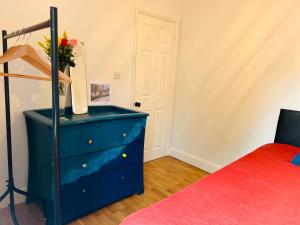 UNIQUE beautiful peaceful conservation area - 20m to town