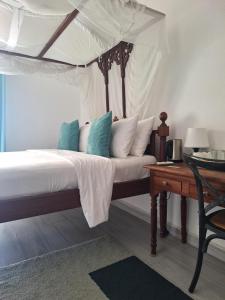 The Archipelago Waterfront