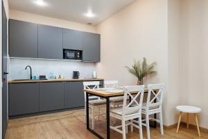 Smart House Apartments