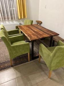 Cinthias Sonnseiten Apartments Panoramalage über Altenmarkt, Nähe Therme und Skigebiet