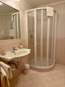 Luxury Chalet at the Foot of the Dolomites by the Castle