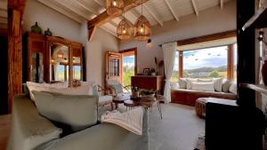 Casa Geo - Casa en Chapa Zona Cruz del Sur Para 4 PAX con Parrilla - Hola Sur