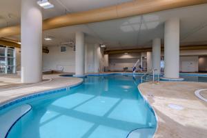 Phoenix Gulf Towers 2602