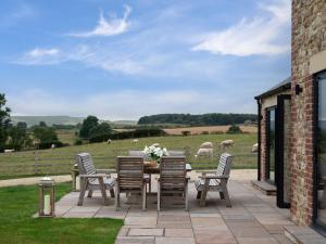 4 Bed in Bedale 80704