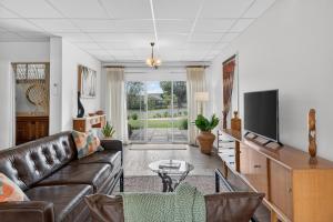 Yellow Doors .... Sixty