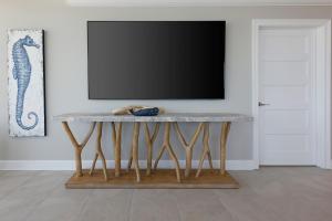 Phoenix Gulf Towers 408