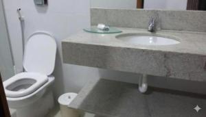 Casa 4 Quartos 2 Quadras da Praia Com Roupa Cama