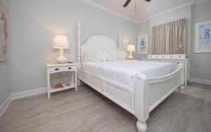 Phoenix Gulf Towers 706