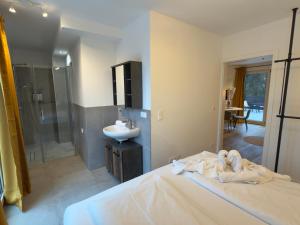 NobleNest Penthouse - Liftzugang - Ensuite Dusche