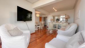 Depto Giuli - Depto Zona La Perla Con Vista al Mar Para 4 PAX Con Cochera - Hola Sur