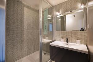 Chic 2BR Near Madeleine & Concorde