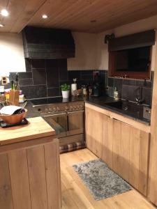 Our Woodhouse Resteigne