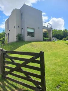 Casa Sierra de los Padres Gran parque y pileta