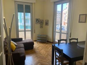 Delpinos House, Castelletto Genova