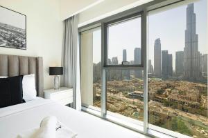 SmartStay at Burj Royale - Full Burj Khalifa View - Brand New Luxury Apartments