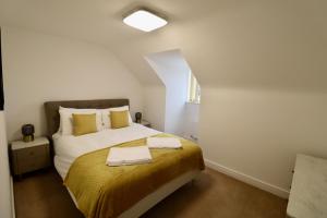 Spacious 5 Bedroom Home in Langley