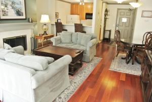 cow hollow inn and suites