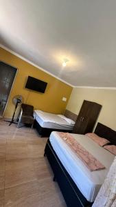 Chácara lindíssima com piscina