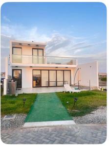 Chincha CasaLed y jacuzzis sol todo el año